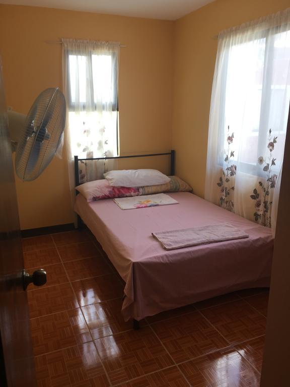 Pines Mansion Hotel Butuan City Room photo